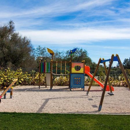 Green C Apartment - Luxurious & Playground & Garage البوفيرا المظهر الخارجي الصورة