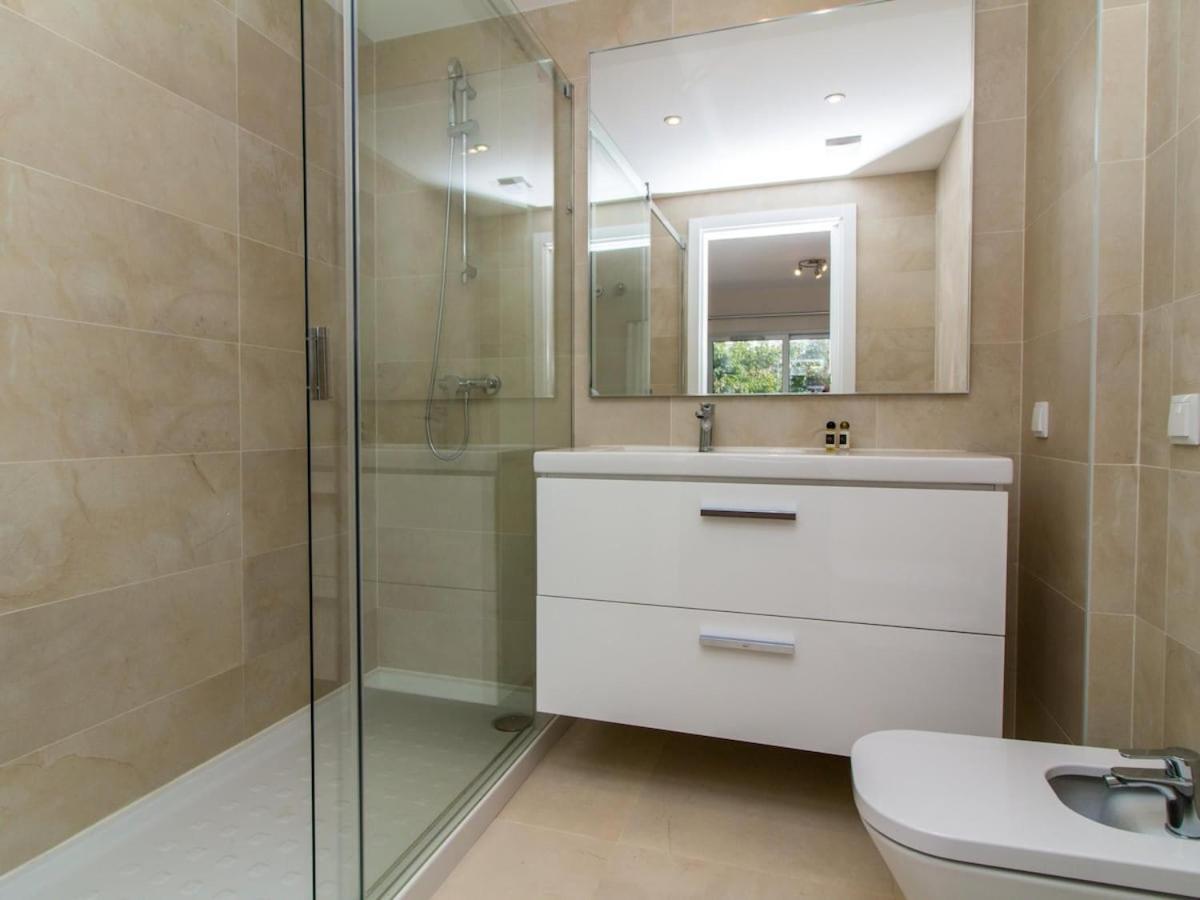 Green C Apartment - Luxurious & Playground & Garage البوفيرا المظهر الخارجي الصورة