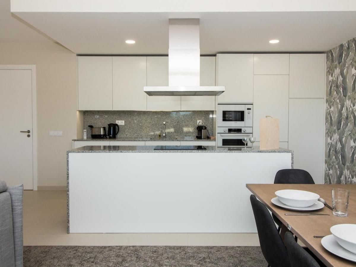 Green C Apartment - Luxurious & Playground & Garage البوفيرا المظهر الخارجي الصورة